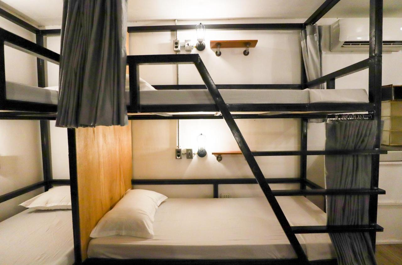 Ocean Breeze Hostel By Daily Sweet Moalboal Buitenkant foto