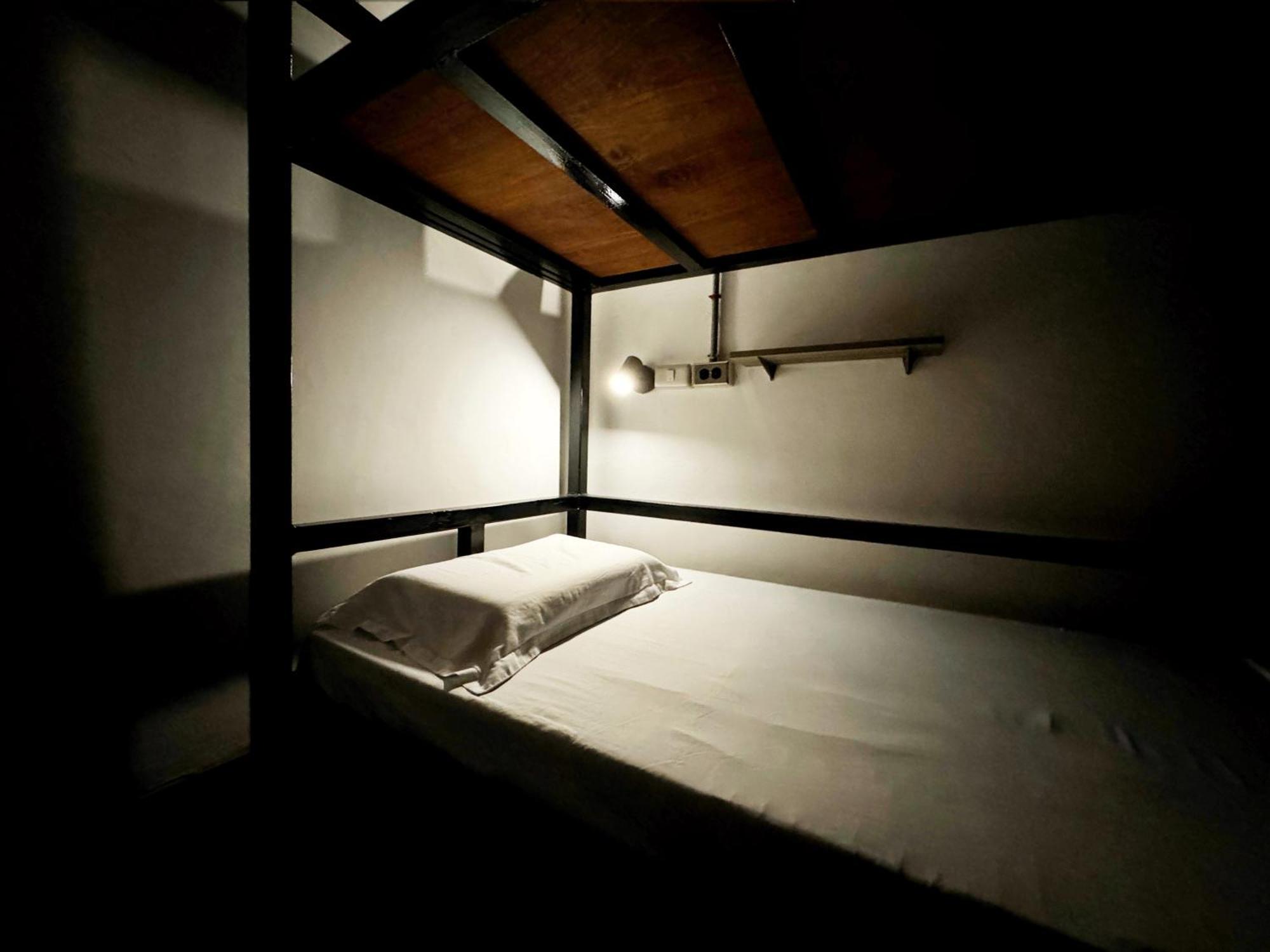 Ocean Breeze Hostel By Daily Sweet Moalboal Buitenkant foto